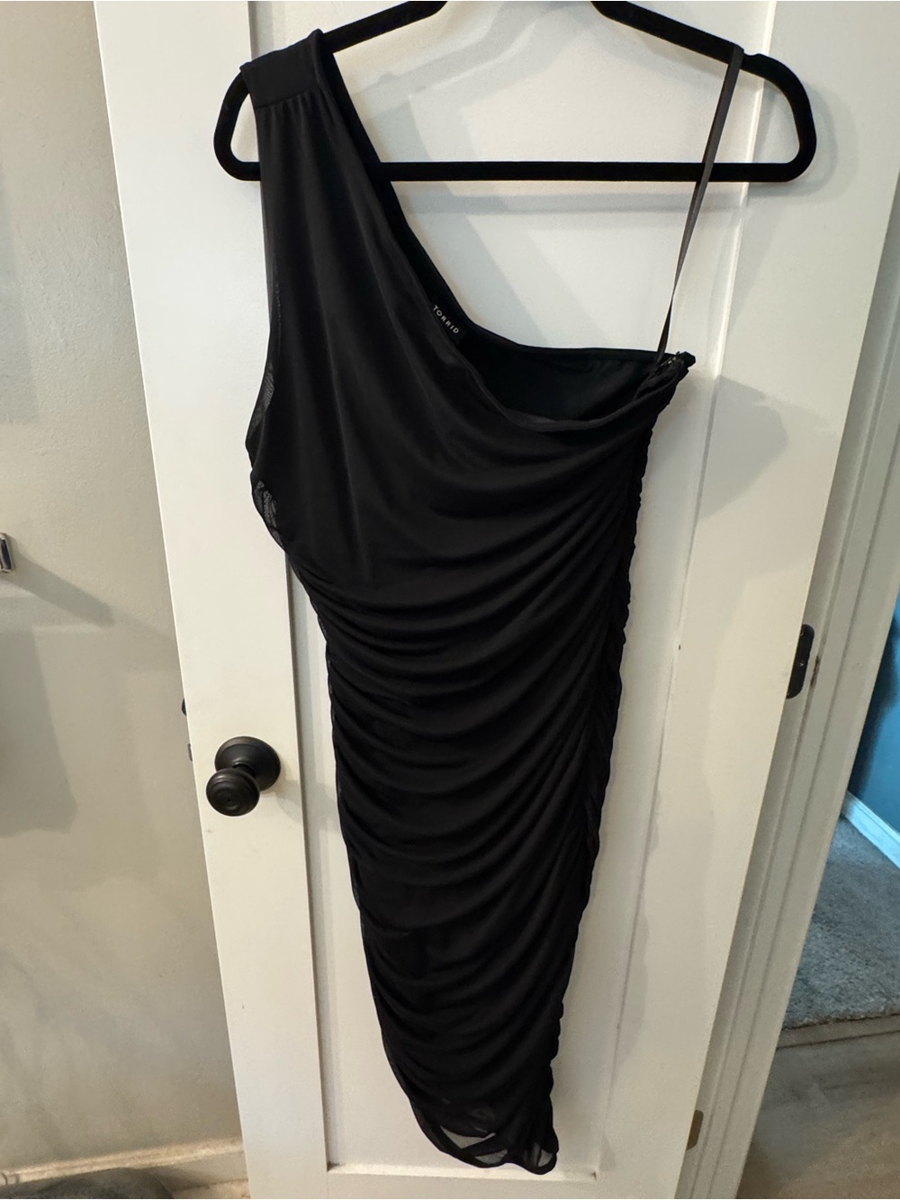 NWT Torrid Black Mesh Asymmetrical One Shoulder Ruched Midi Dress Size 16